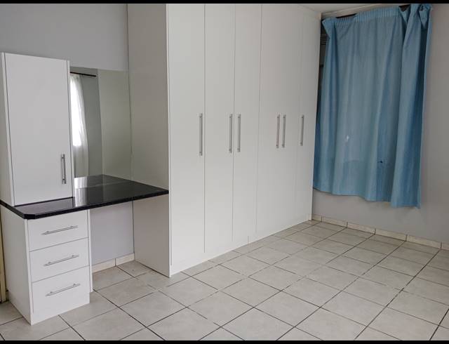 4 BEDROOM HOUSE FOR SALE IN NEWHOLME